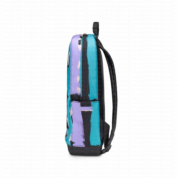 Moleskine backpack with adjustable padded shoulder straps