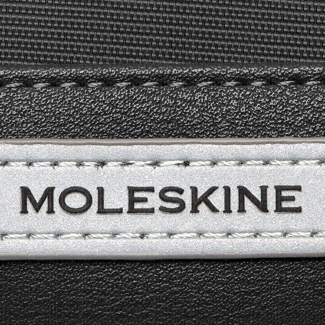 Moleskine Metro Rolltop Backpack - Dynamic Design for Creatives 50 x 32 x 13 cm trendygifthk